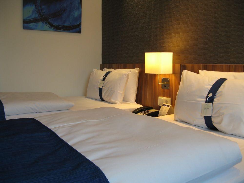 Holiday Inn Express Hamburg - St. Pauli-Messe Ngoại thất bức ảnh